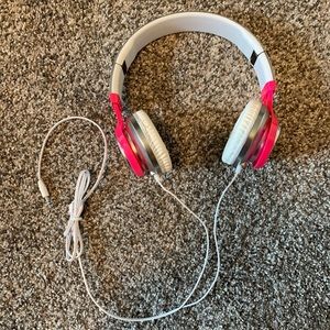 NWOT Live Justice Metallic Headphones